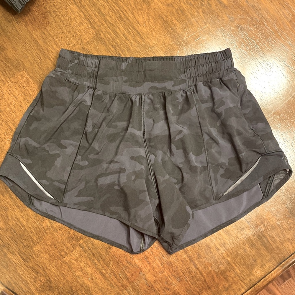Hotty Hot Lululemon Shorts 4inch